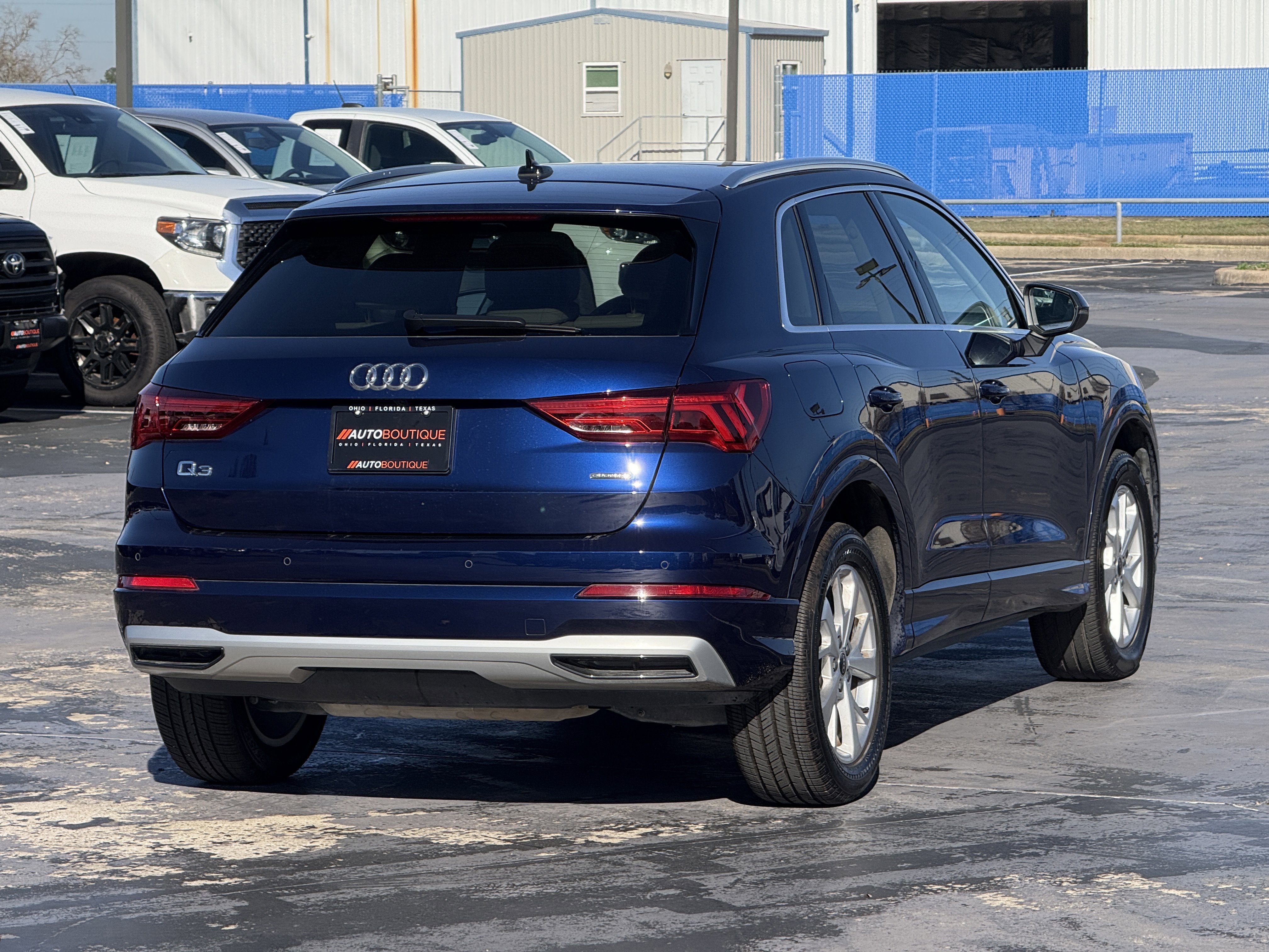 Used 2024 Audi Q3 2.0T Premium w/ Convenience Package image 9
