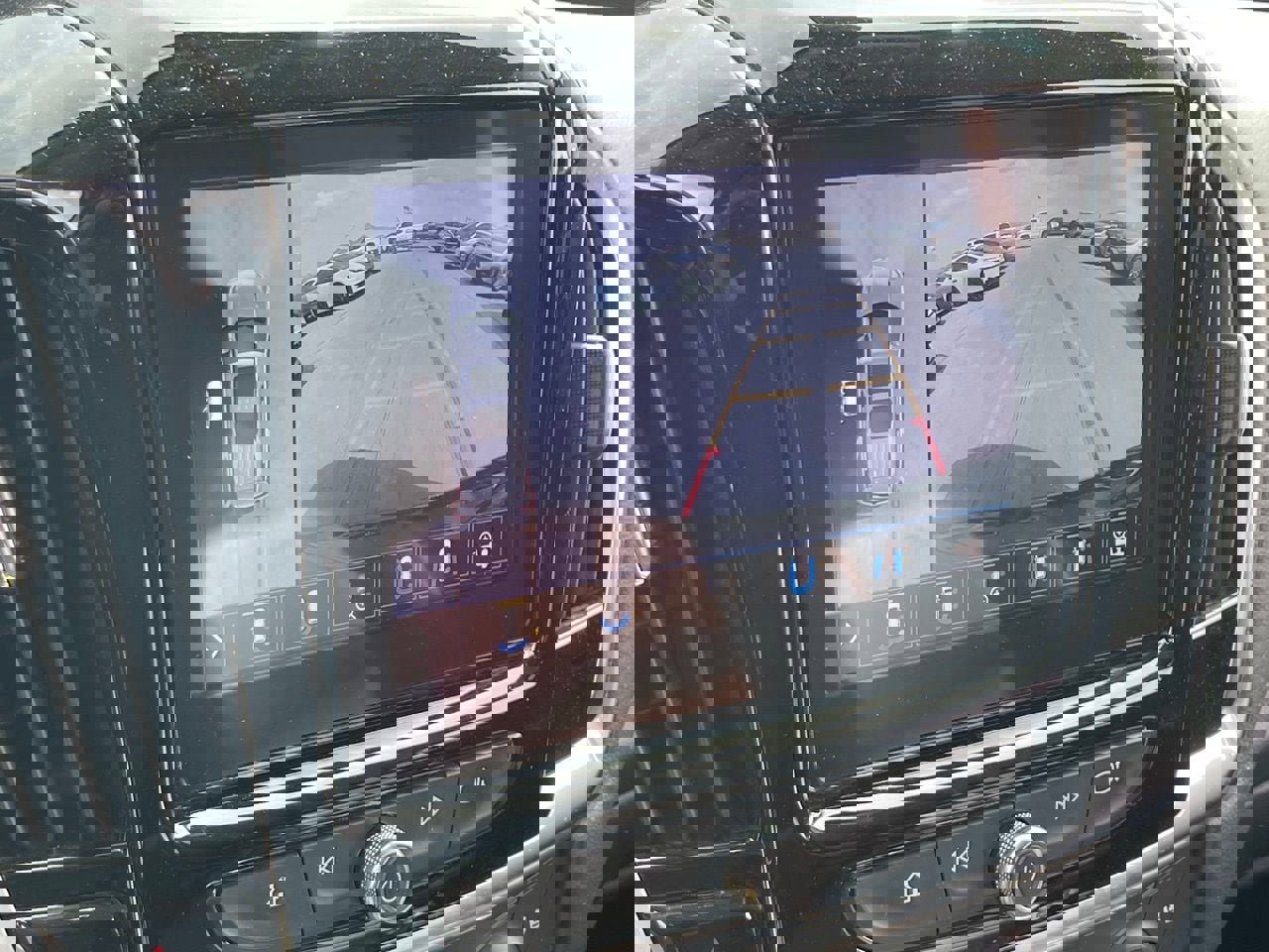 Used 2021 Chevrolet Traverse Premier w/ Redline Edition image 12