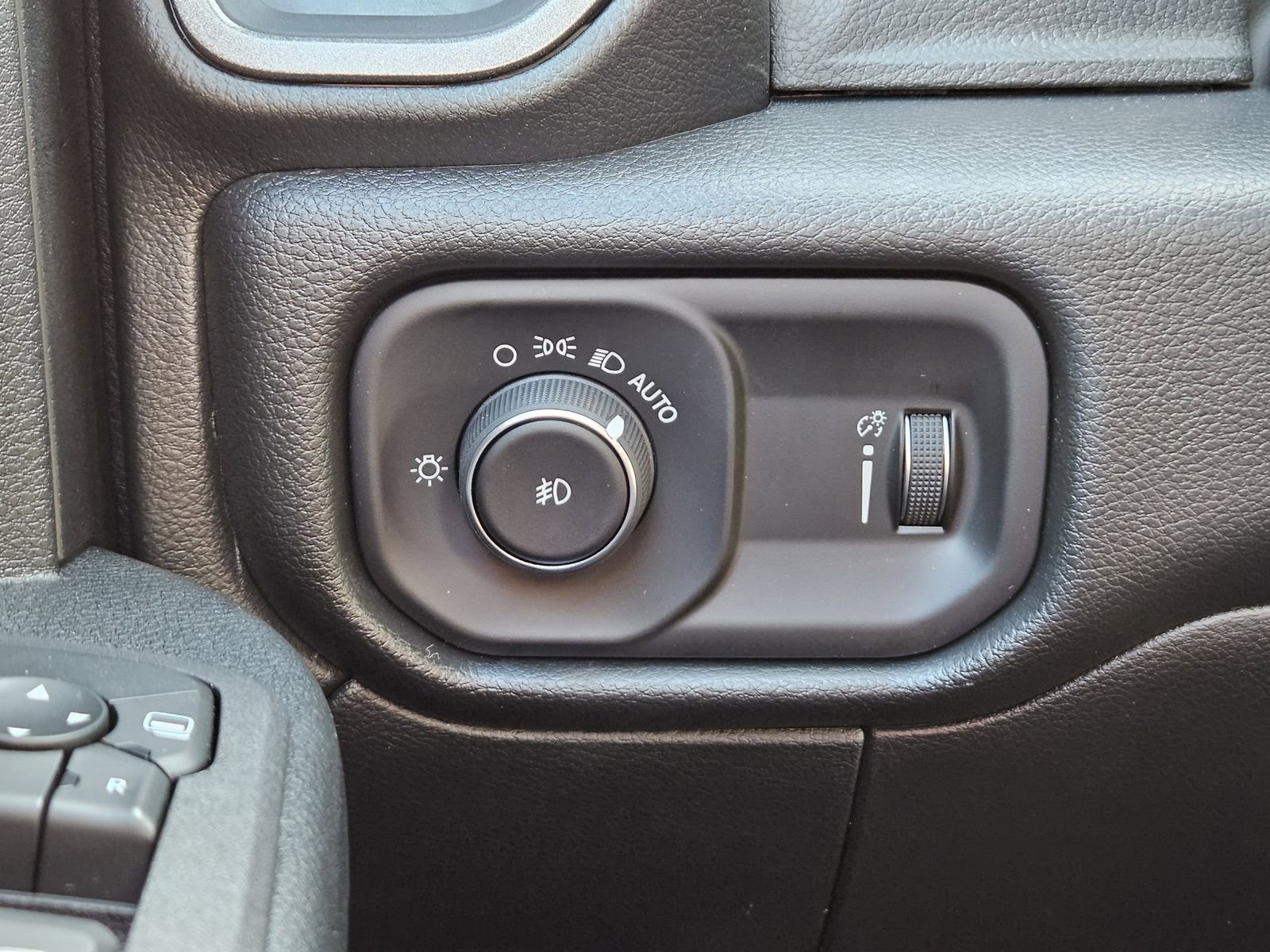 New 2026 RAM 5500 Tradesman w/ Chrome Appearance Group image 22