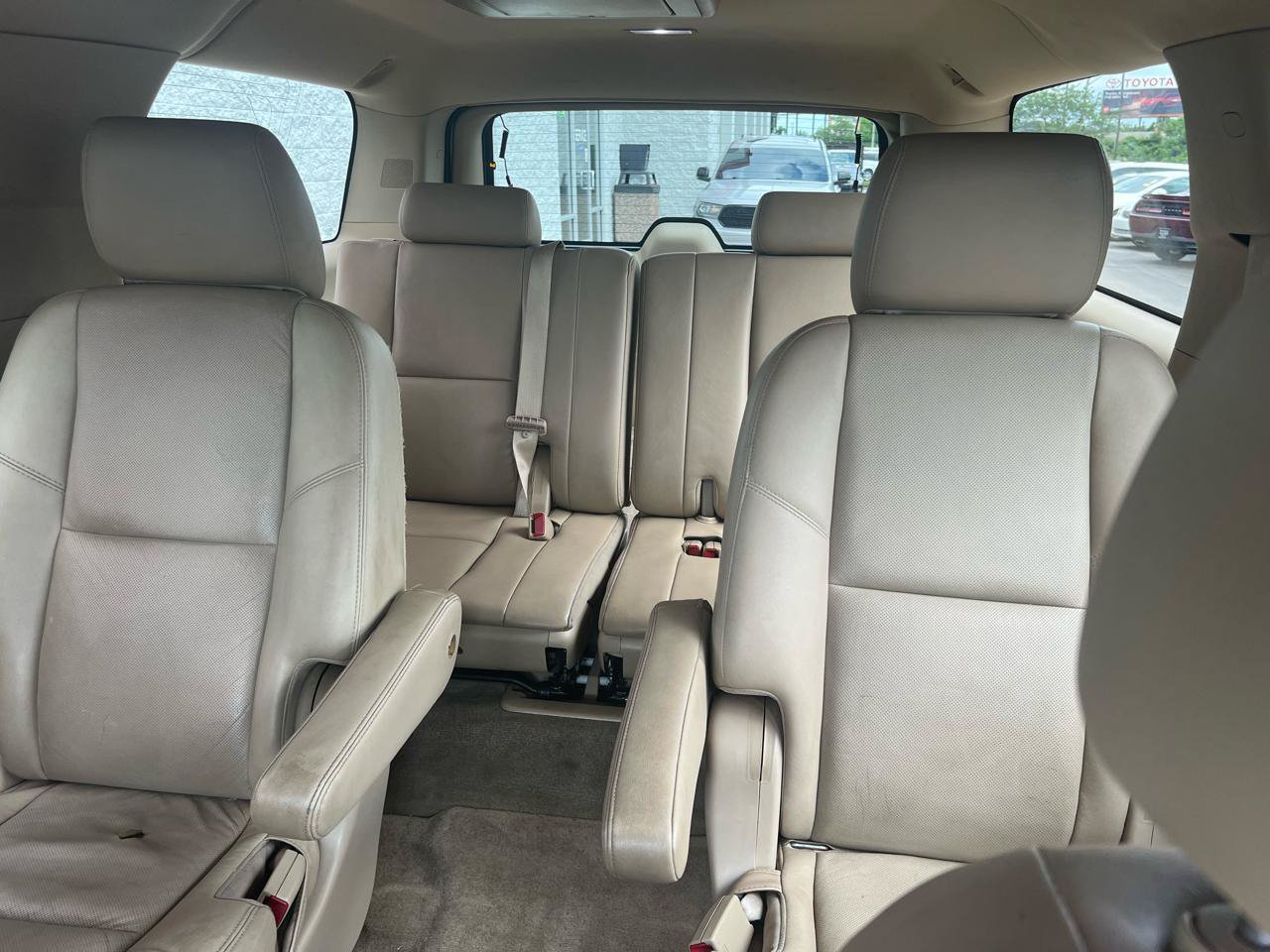 Used 2014 GMC Yukon XL Denali AWD/4WD image 13