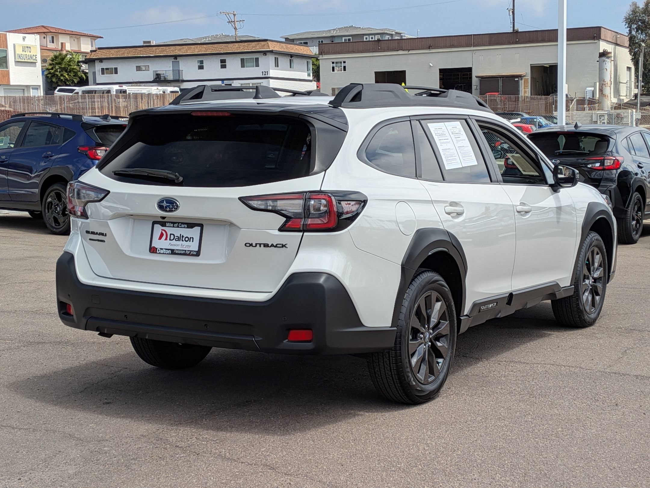 Certified 2025 Subaru Outback Onyx Edition AWD/4WD image 4