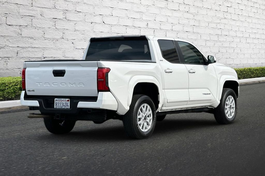 Used 2025 Toyota Tacoma SR5 image 4