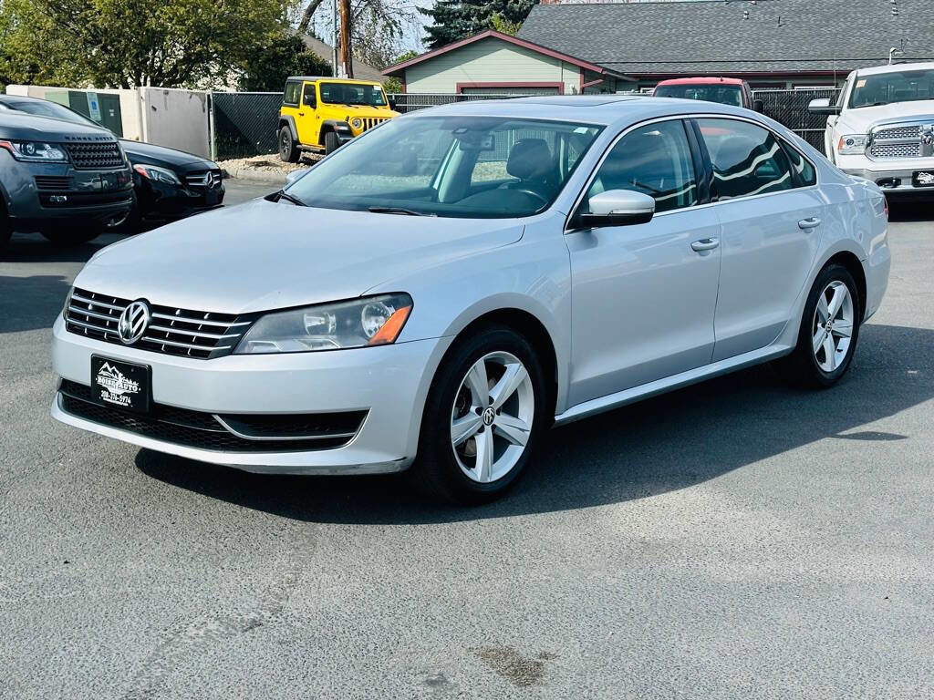 Used 2013 Volkswagen Passat TDI SE image 3
