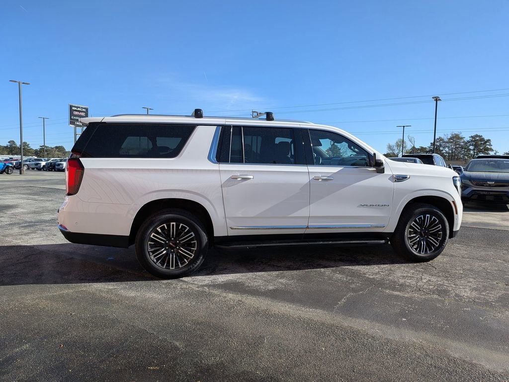 Certified 2025 GMC Yukon XL Elevation image 6