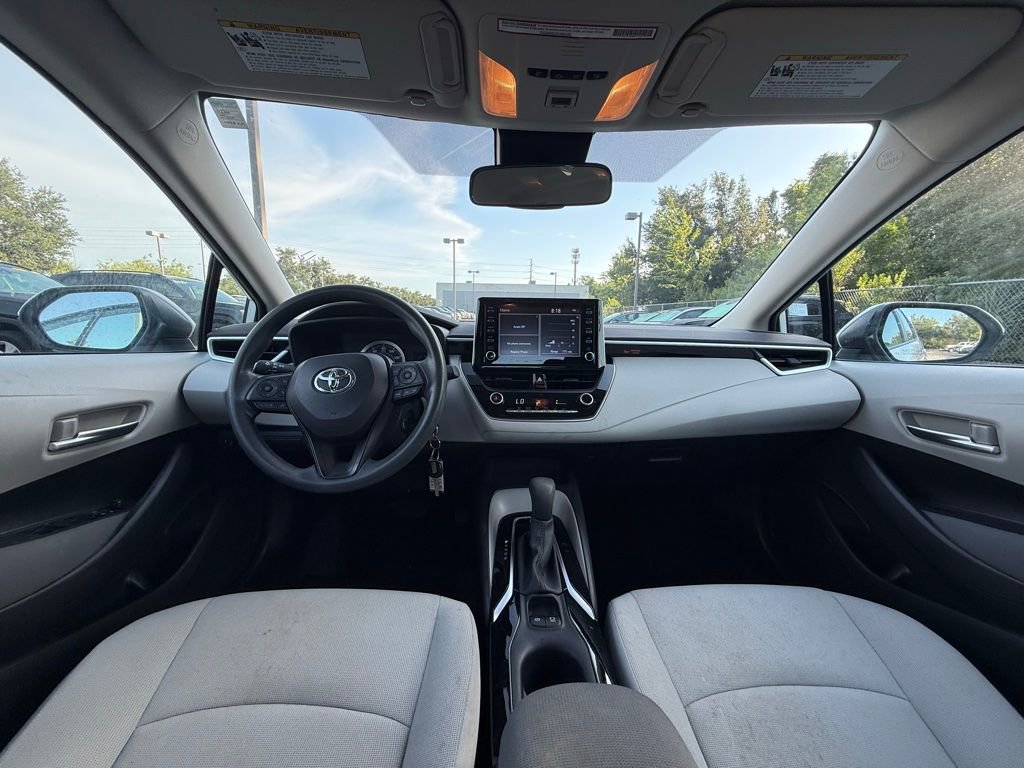 Used 2020 Toyota Corolla LE FWD image 18