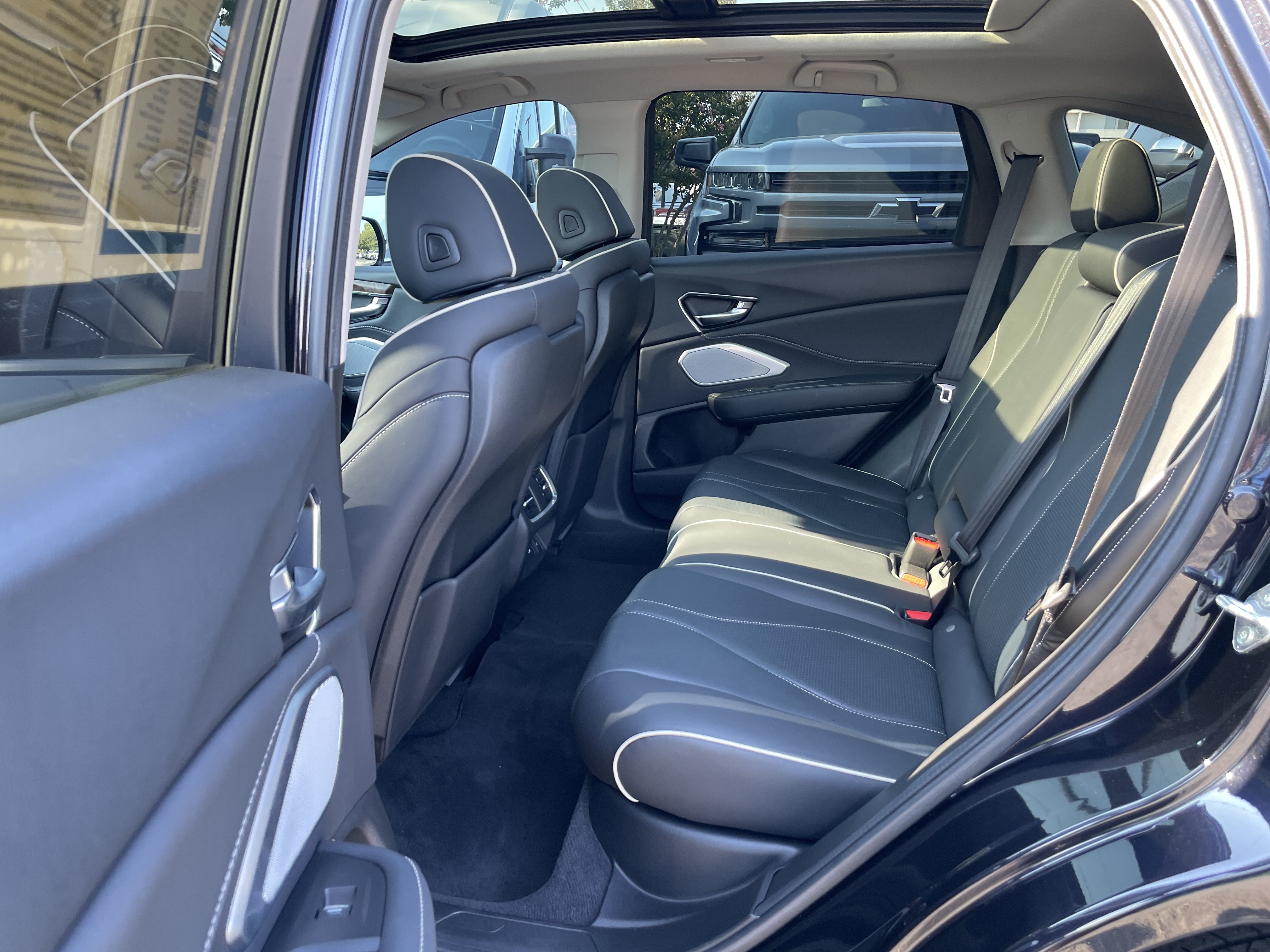 Used 2024 Acura RDX w/ Advance Package AWD/4WD image 30