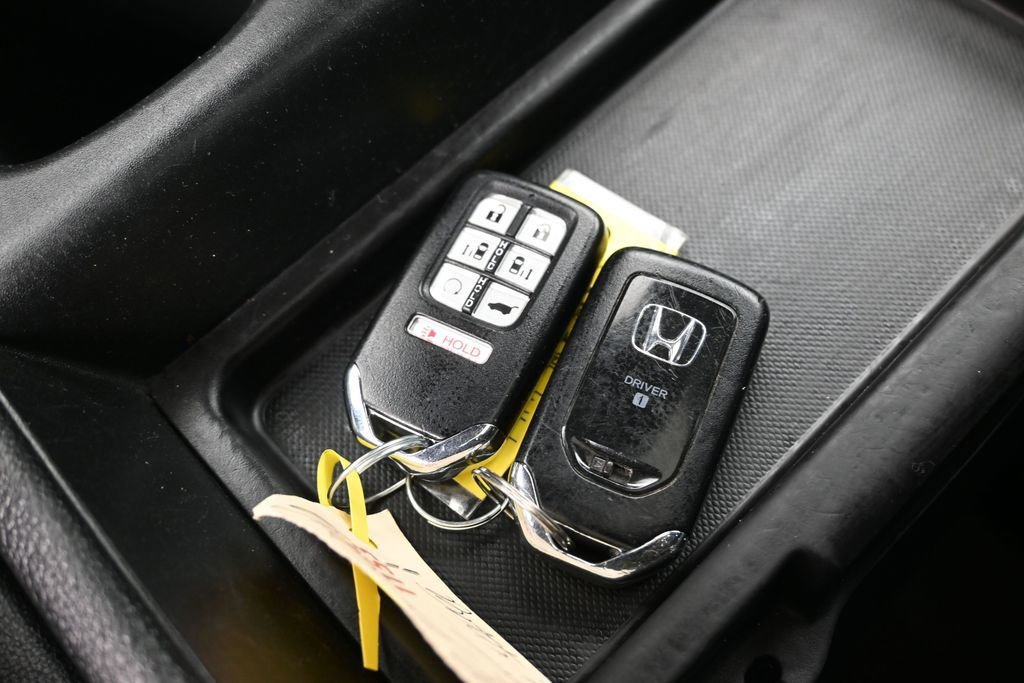 Used 2023 Honda Odyssey Touring image 15