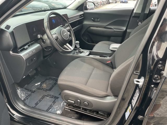 Certified 2024 Hyundai Kona SEL AWD/4WD image 16