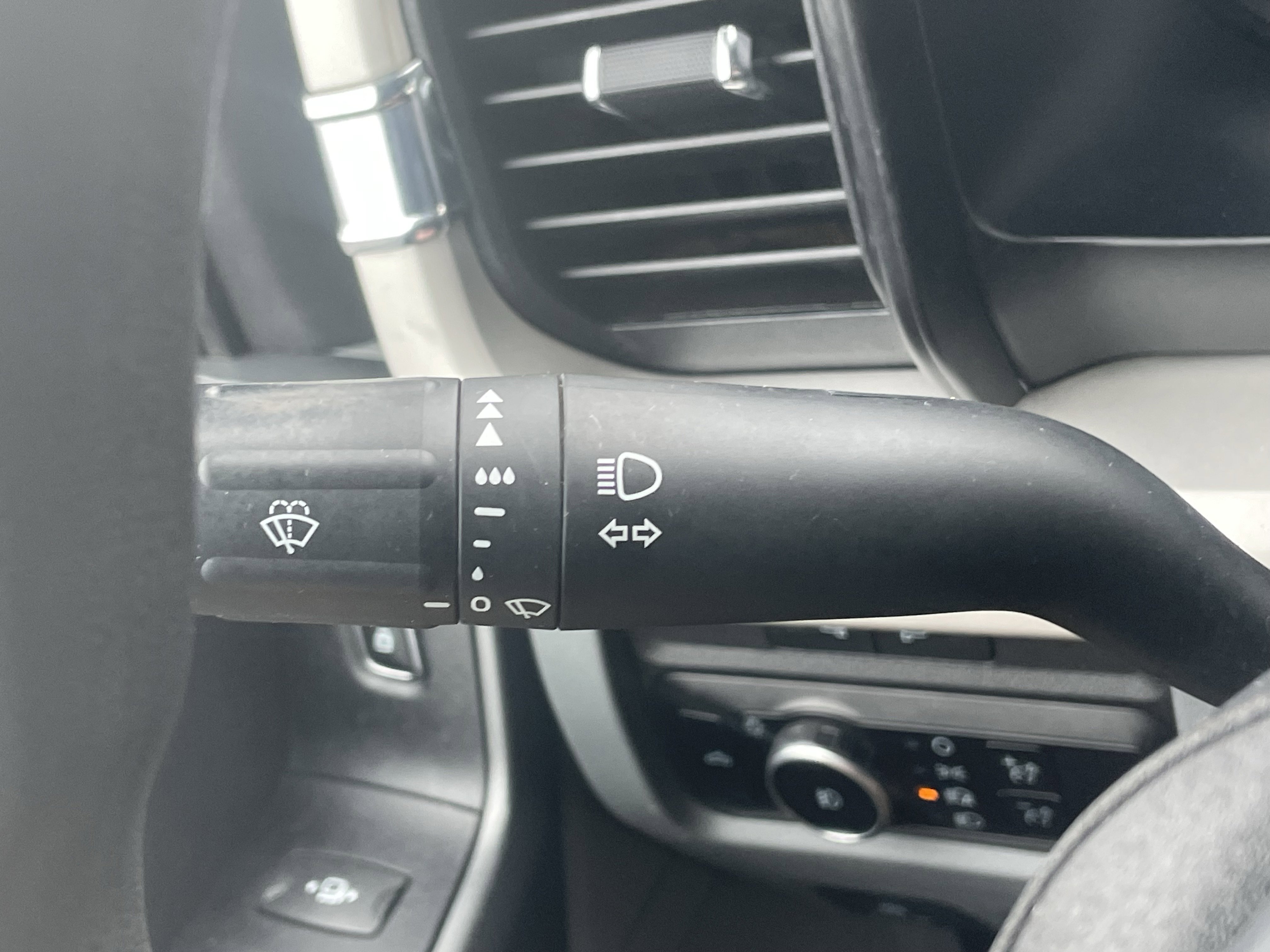 Used 2023 Ford F350 XLT w/ 360-Degree Camera Package image 18