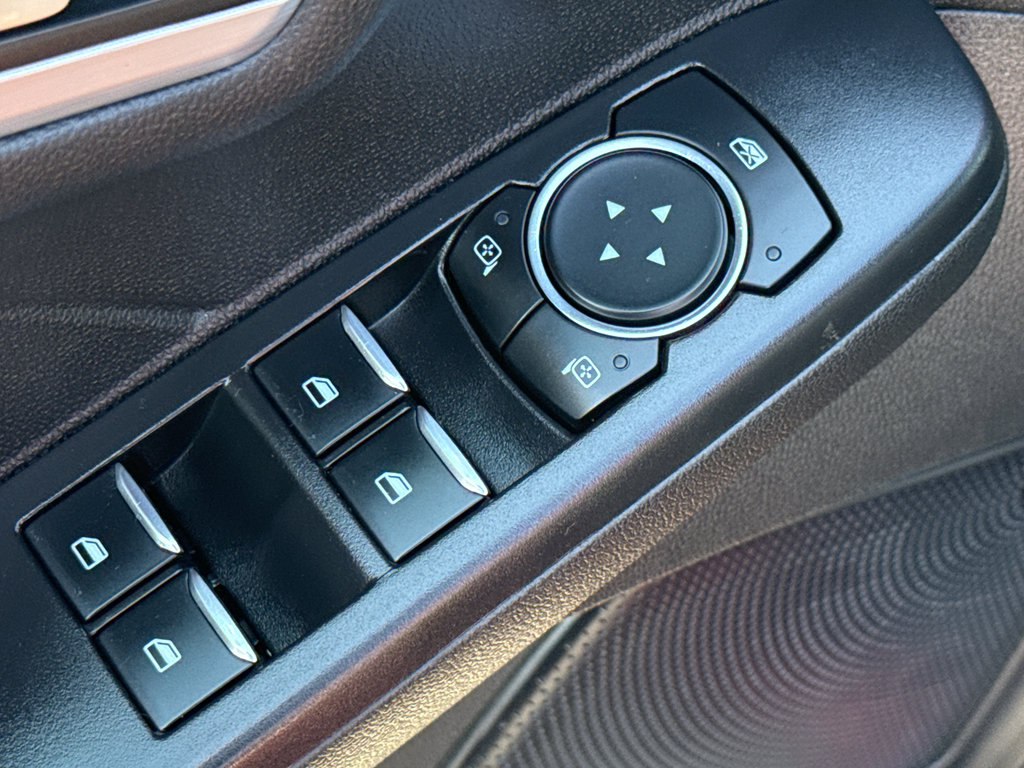 Used 2023 Ford Escape SE w/ PHEV Premium Package FWD image 12