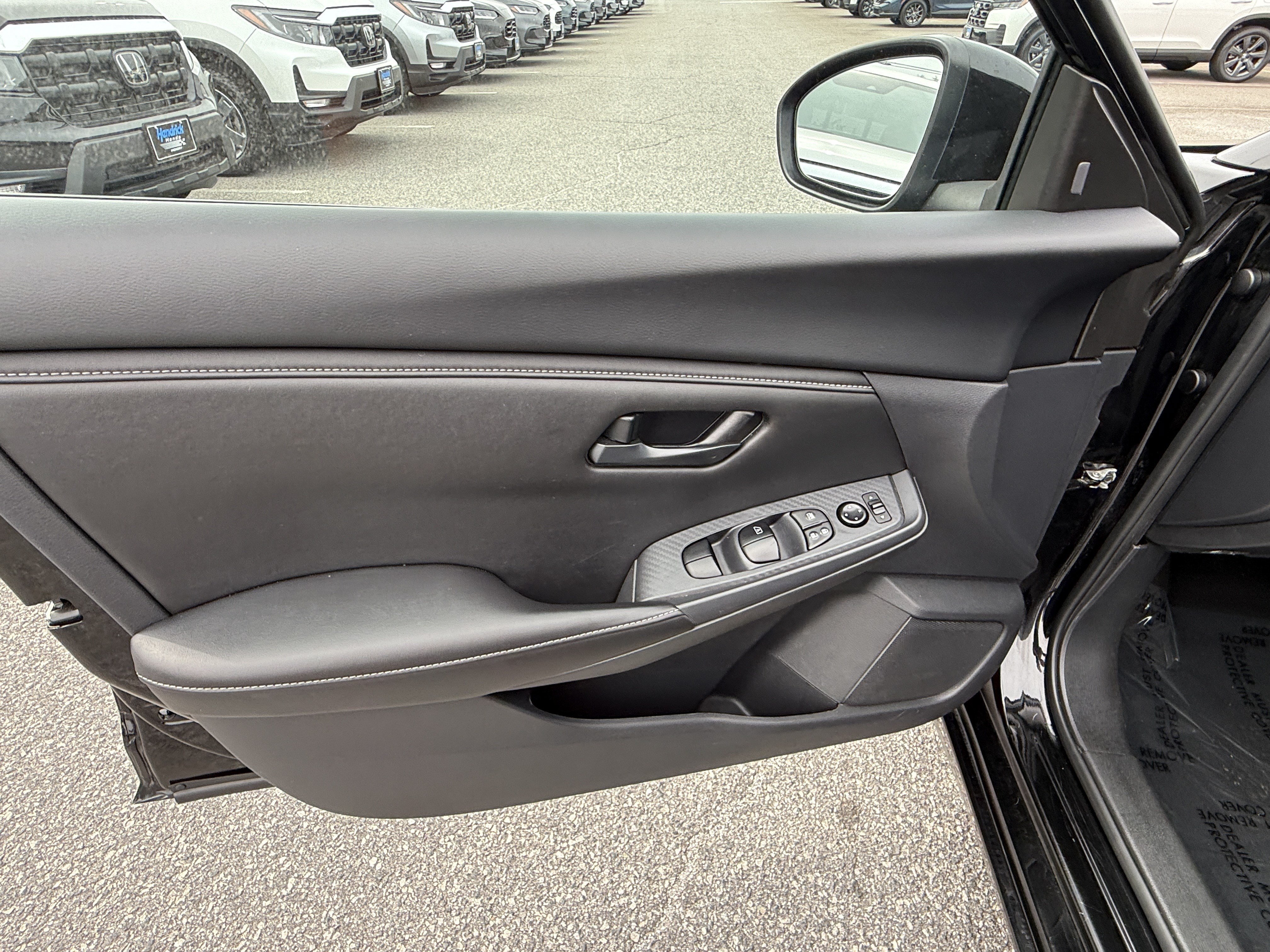 Used 2025 Nissan Sentra S FWD image 14