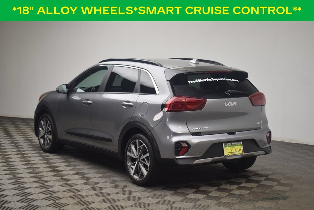 Used 2022 Kia Niro Touring Special Edition FWD image 6