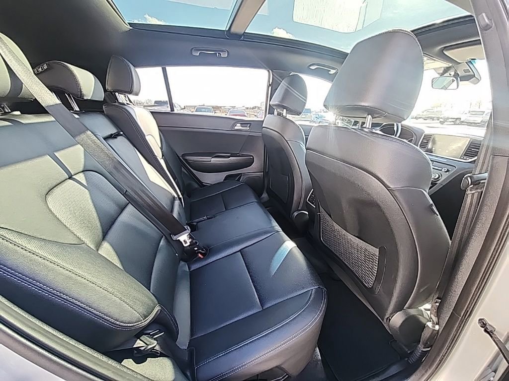Used 2022 Kia Sportage Nightfall Edition image 30