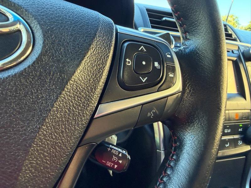 Used 2016 Toyota Camry SE FWD image 92