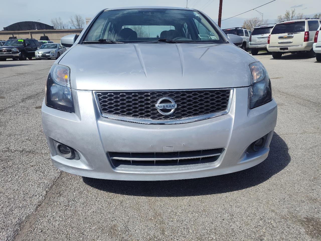 Used 2011 Nissan Sentra 2.0 SR FWD image 2