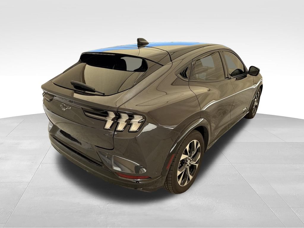Used 2022 Ford Mustang Mach-E Premium RWD image 8