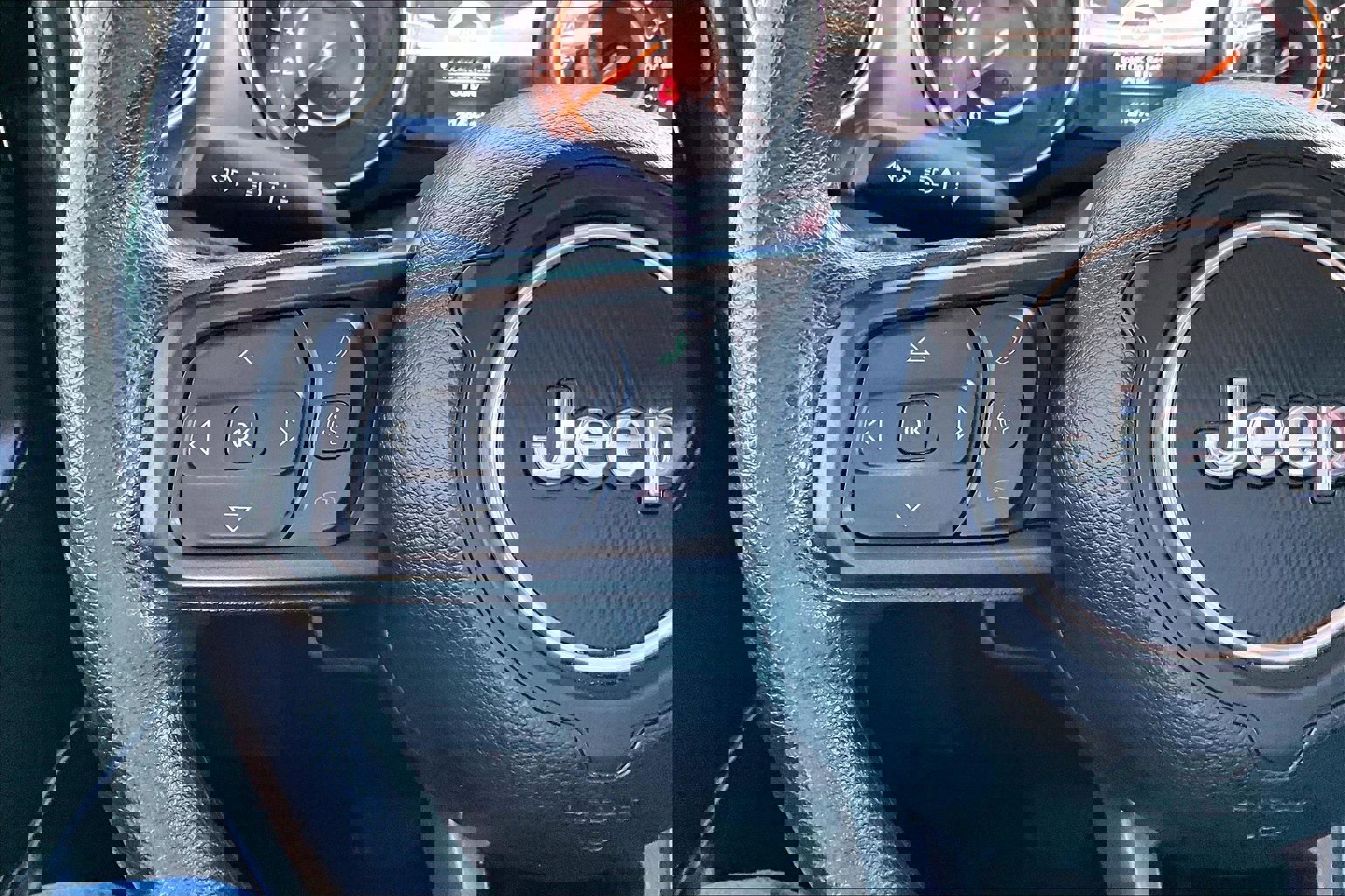 Used 2023 Jeep Gladiator Sport image 12