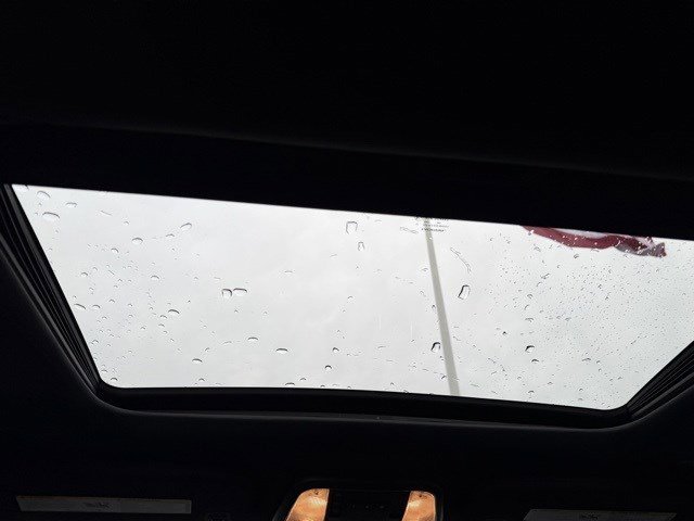 Used 2019 Dodge Durango R/T w/ Technology Group image 16