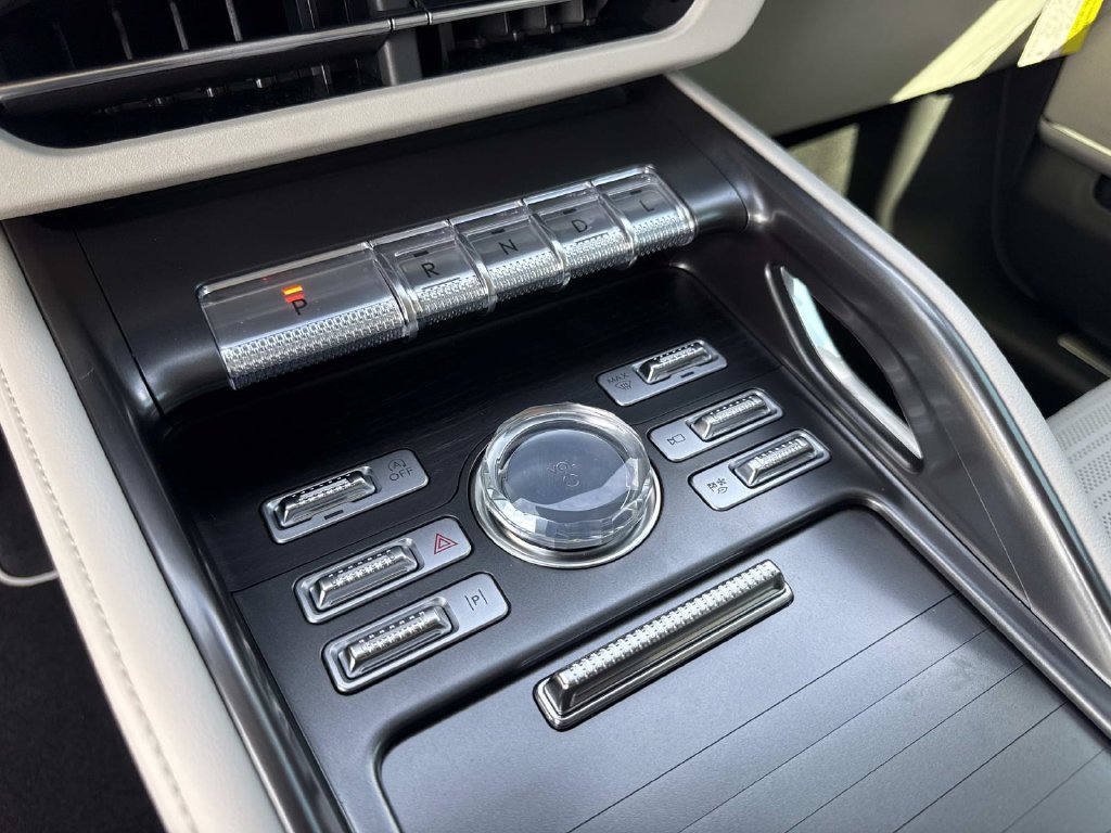 New 2026 Lincoln Nautilus Reserve AWD/4WD image 29