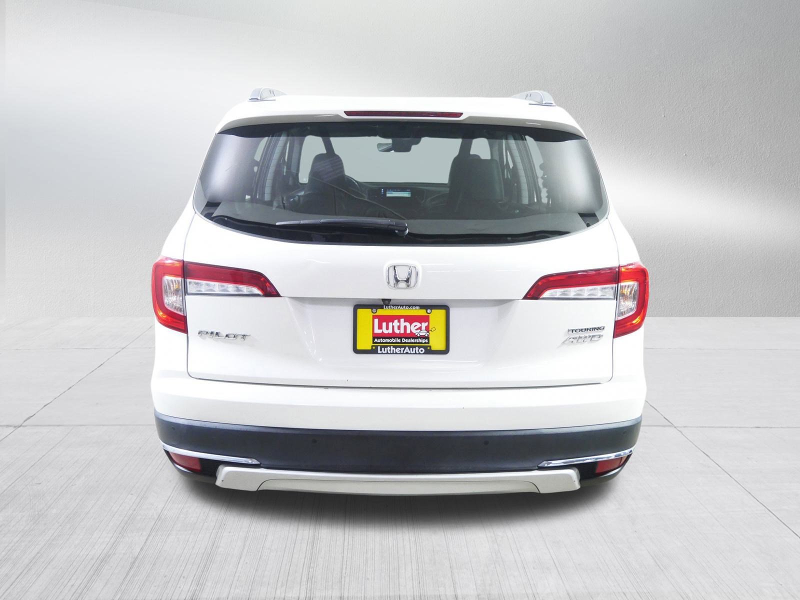 Used 2019 Honda Pilot Touring image 6