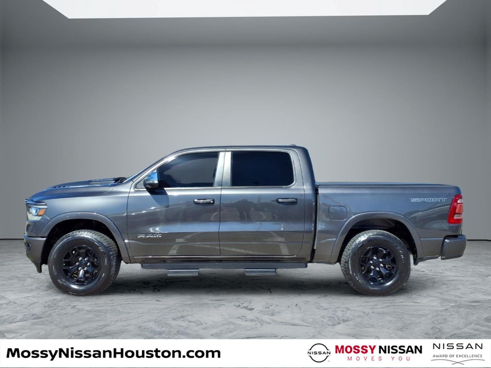 Used 2020 RAM 1500 Laramie w/ Sport Appearance Package AWD/4WD image 5