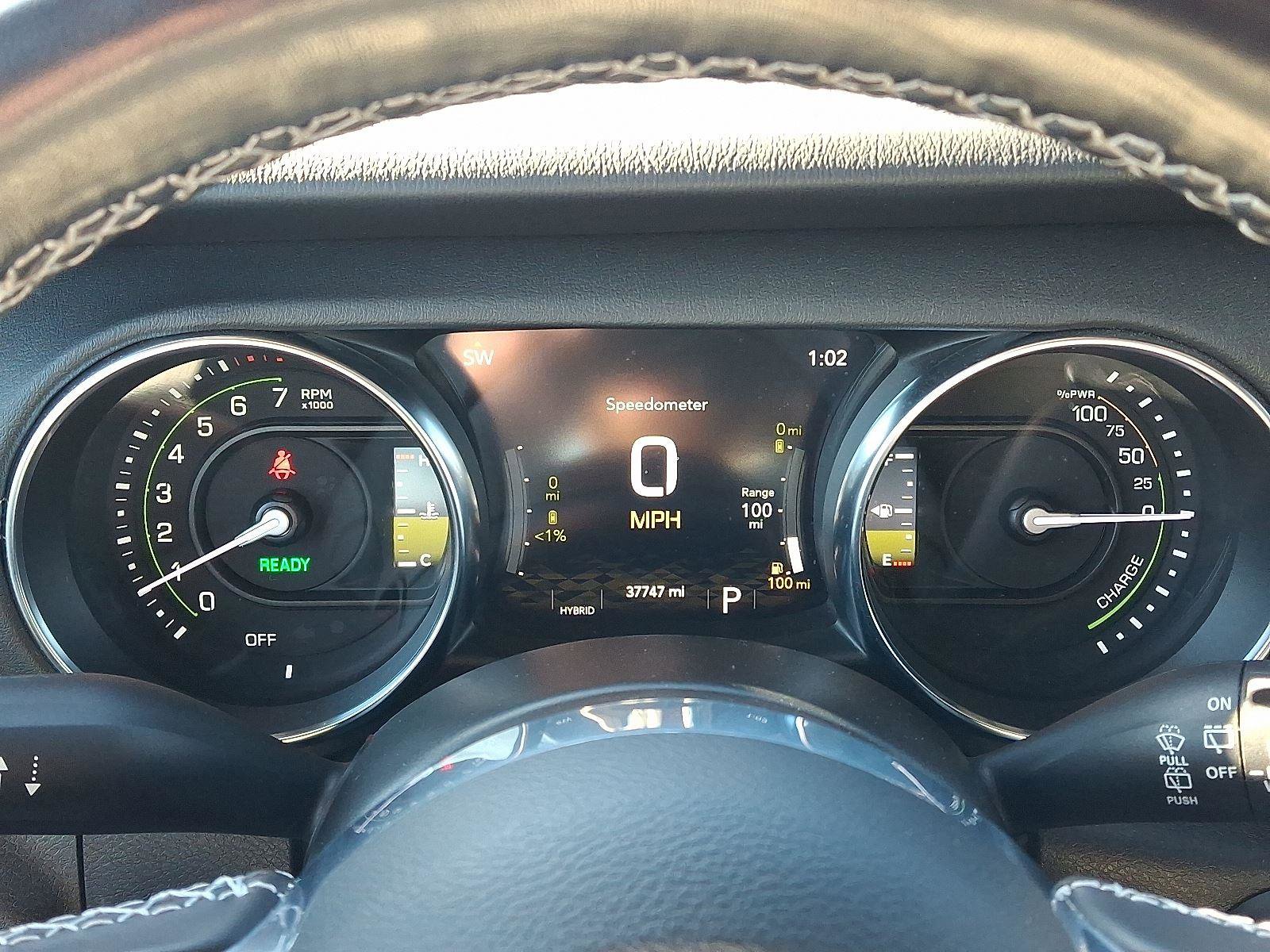 Used 2022 Jeep Wrangler Unlimited Sahara w/ Cold Weather Group image 32