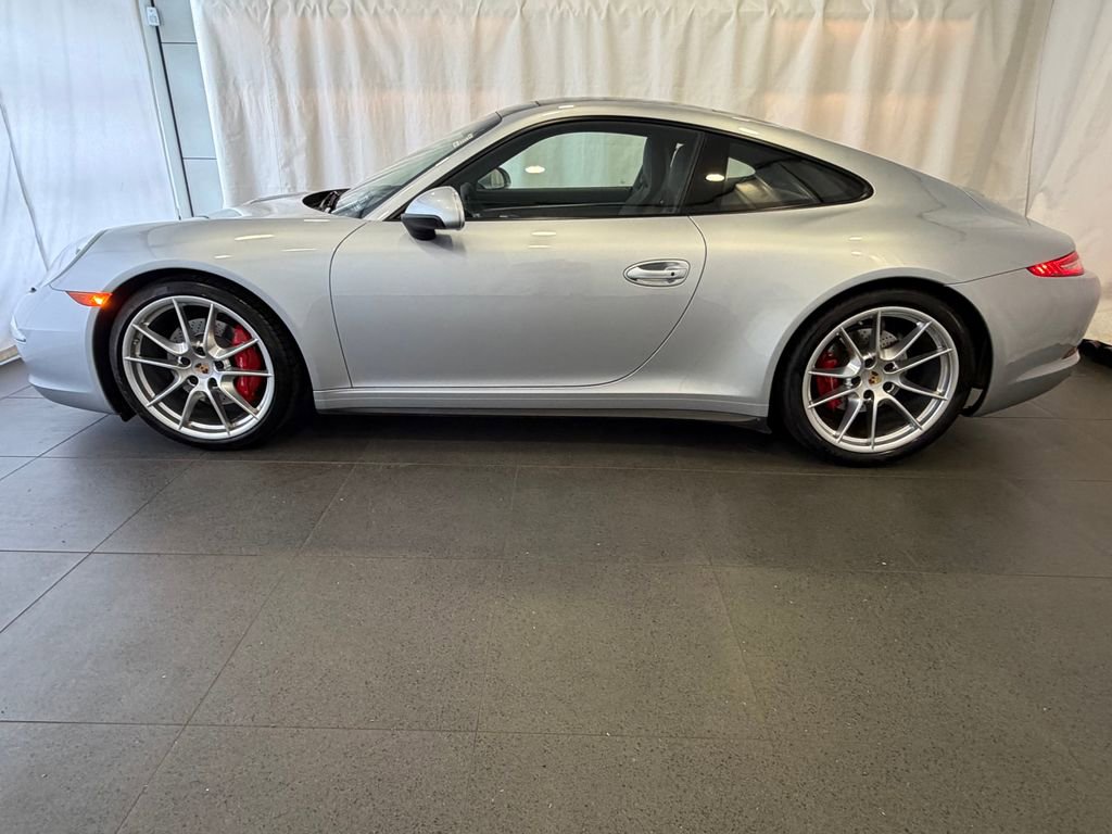Used 2014 Porsche 911 Carrera 4S AWD/4WD image 2