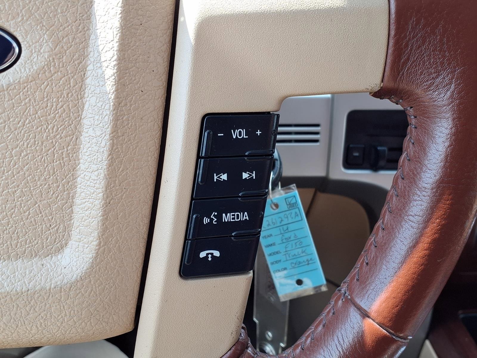 Used 2014 Ford F150 King Ranch w/ King Ranch Luxury Package image 17