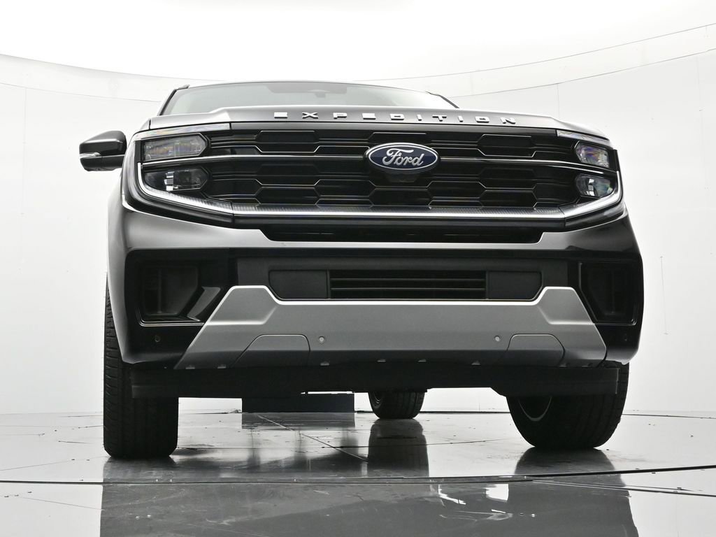 New 2026 Ford Expedition Platinum w/ Driver's Package AWD/4WD image 40