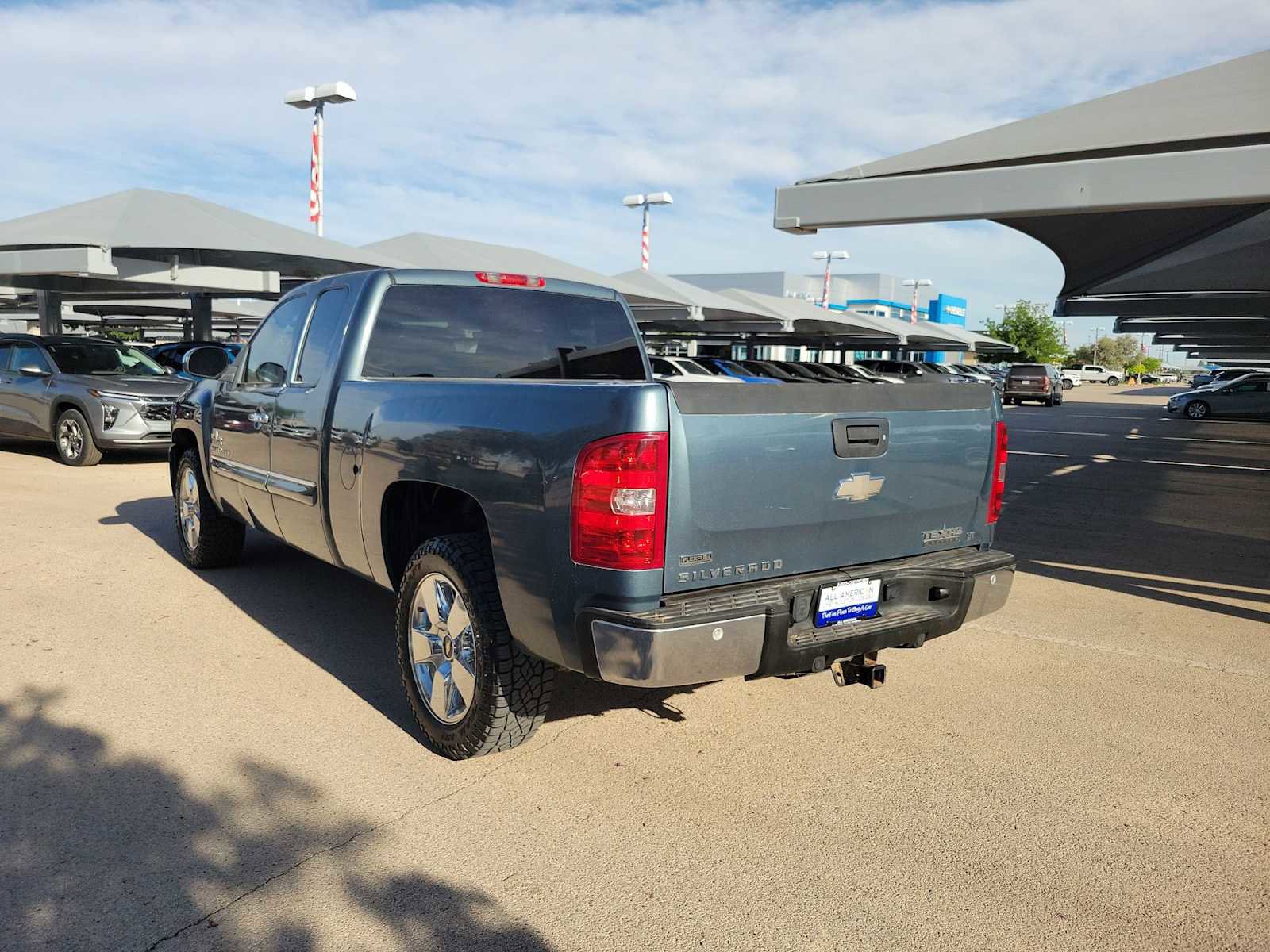 Used 2011 Chevrolet Silverado 1500 LT w/ Texas Edition RWD image 7