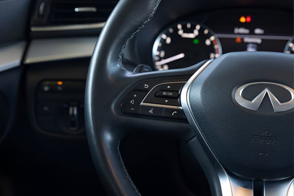 Used 2021 INFINITI QX50 Luxe AWD/4WD image 31