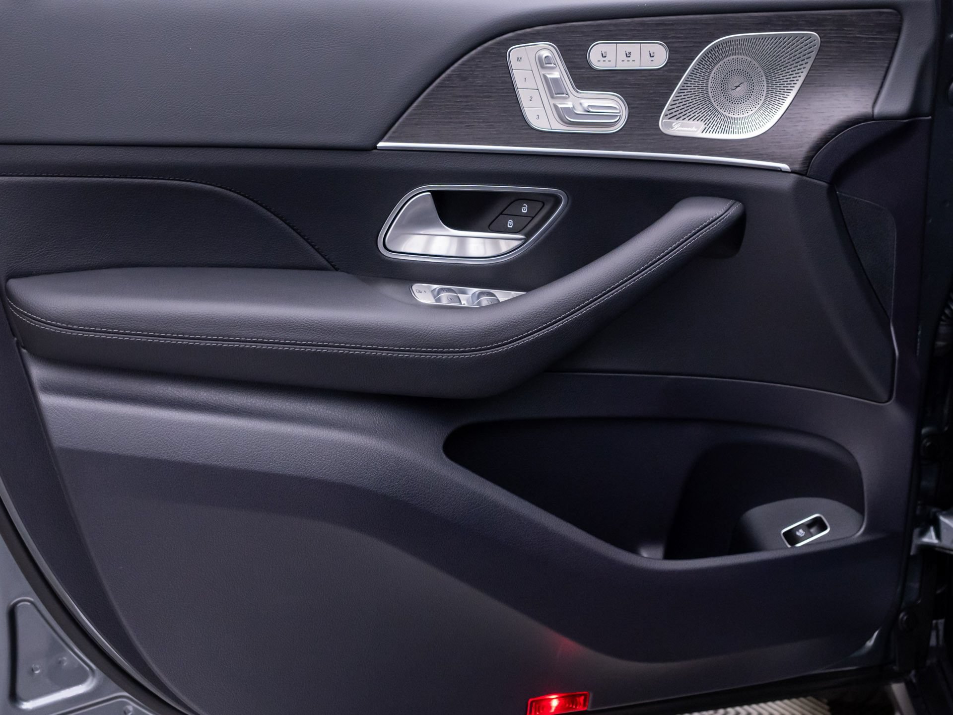 New 2026 Mercedes-Benz GLS 450 4MATIC image 14