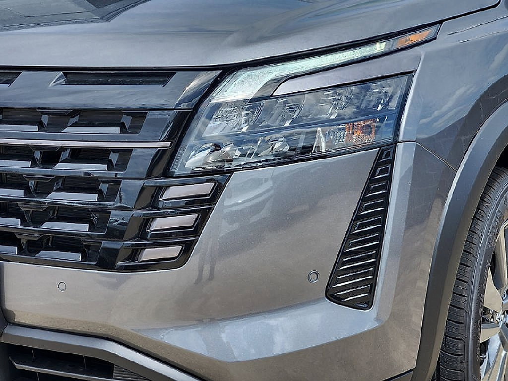 New 2026 Nissan Pathfinder SV FWD image 12