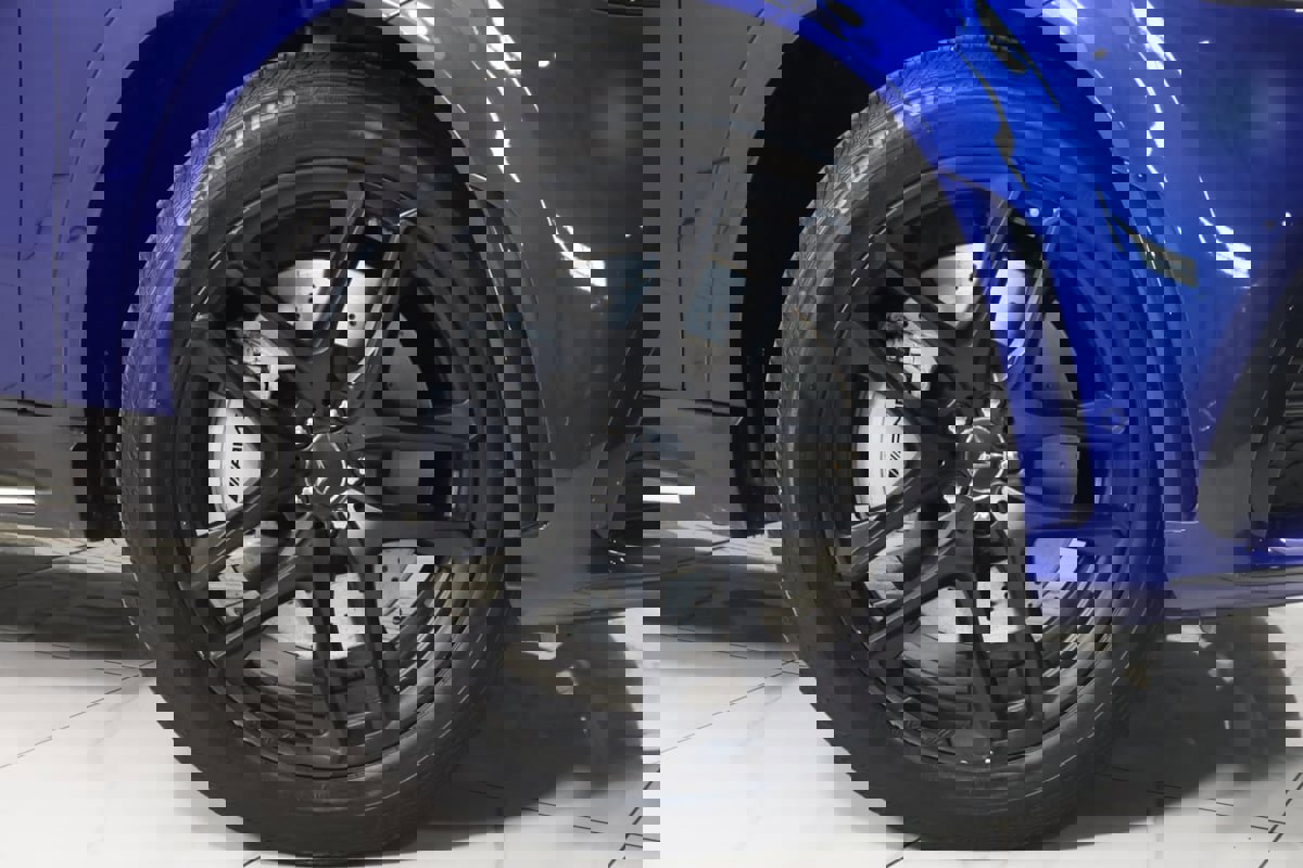 Used 2022 Mercedes-Benz GLE 53 AMG 4MATIC w/ 3rd Row Seat Package image 18