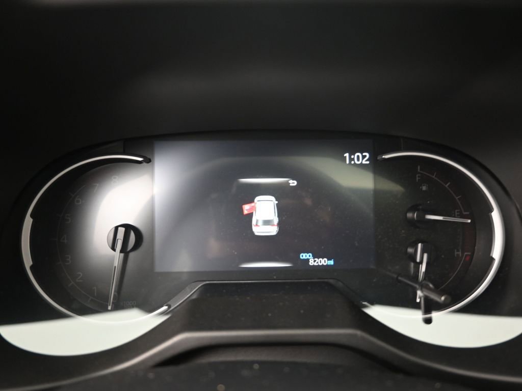 Used 2025 Toyota RAV4 XLE Premium image 10