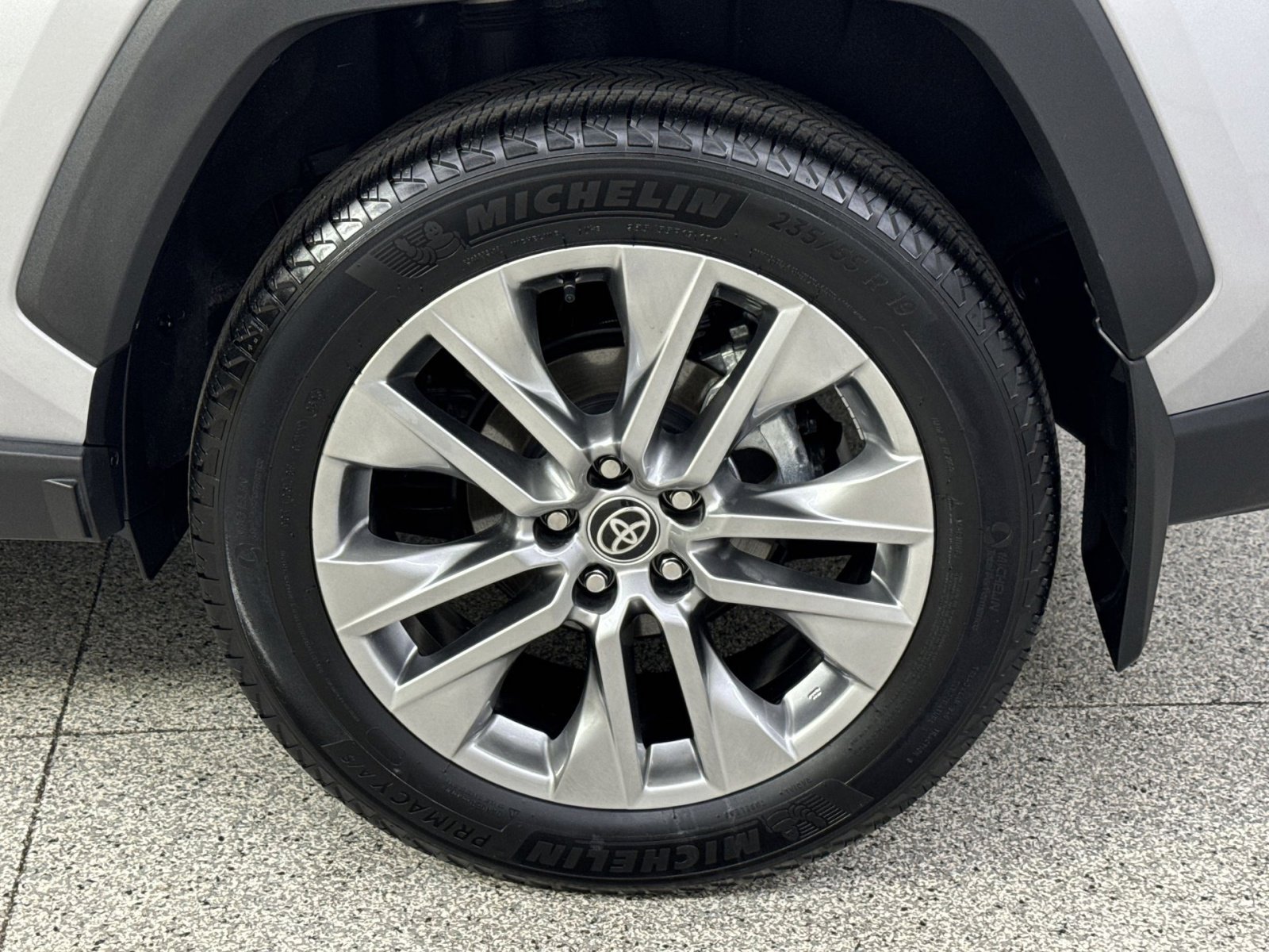Used 2023 Toyota RAV4 XLE Premium AWD/4WD image 24