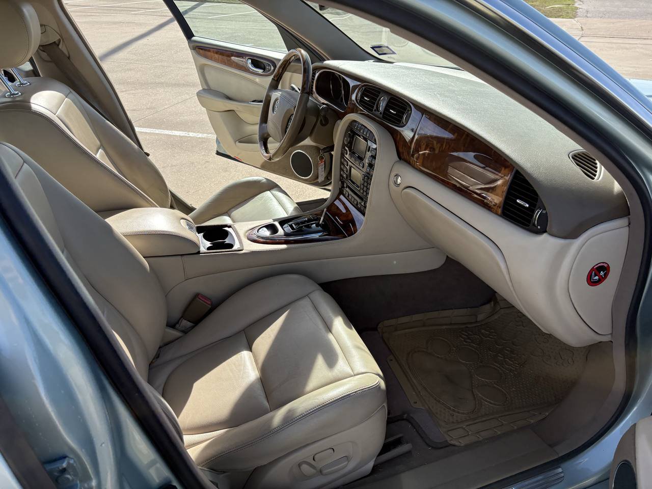 Used 2004 Jaguar XJ8 RWD image 14