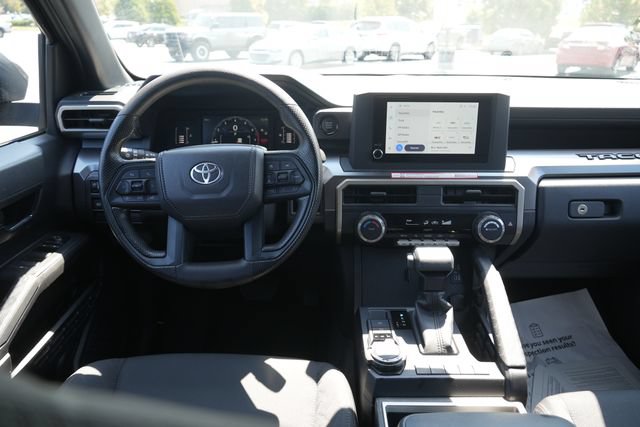 Used 2024 Toyota Tacoma SR5 AWD/4WD image 17