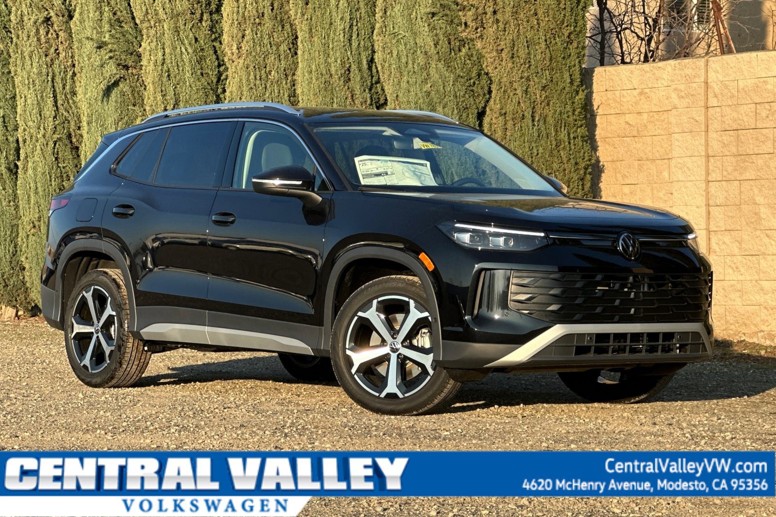 New 2026 Volkswagen Tiguan SE