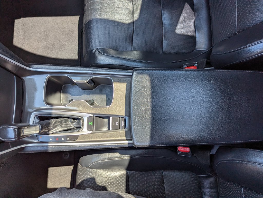 Used 2018 Honda Accord EX-L image 23