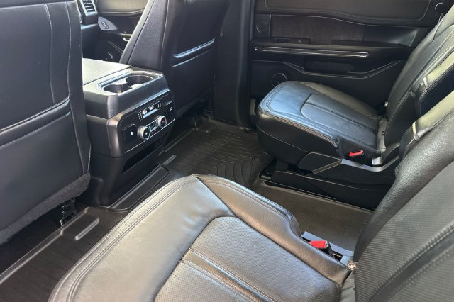 Used 2019 Ford Expedition Limited w/ Special Edition Package AWD/4WD image 12