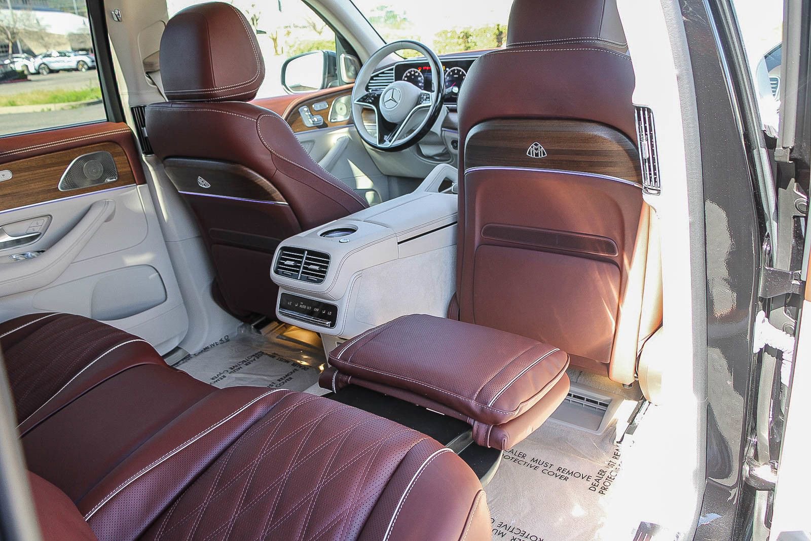 Certified 2024 Mercedes-Benz Maybach GLS 600 4MATIC image 24