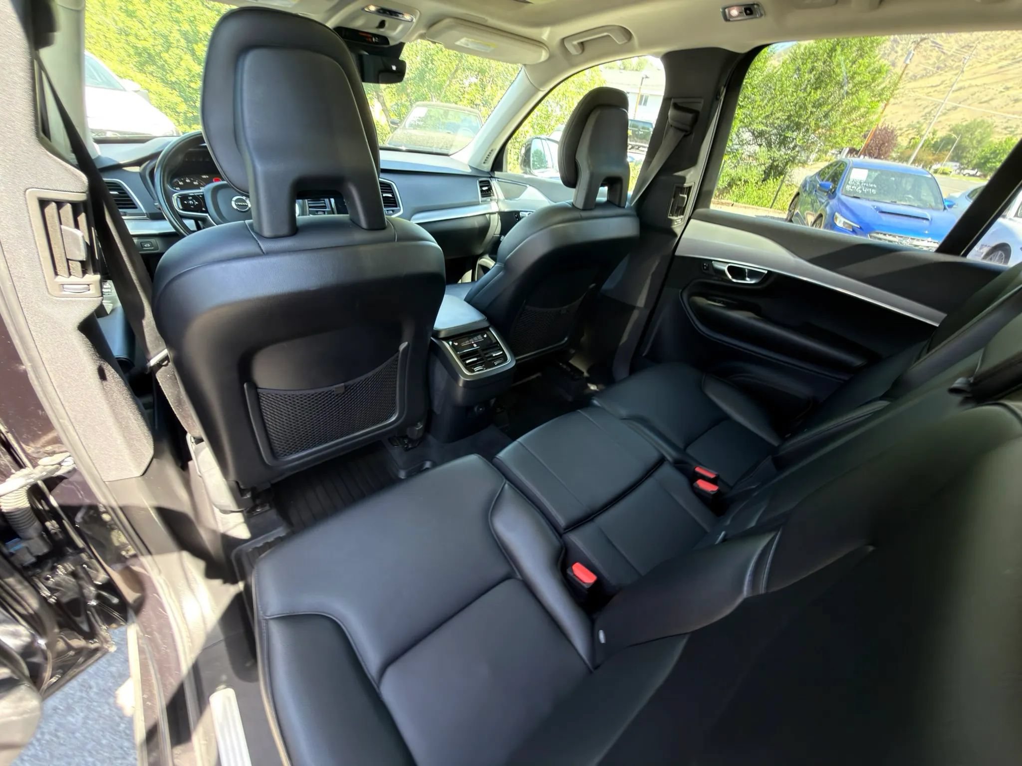 Used 2021 Volvo XC90 T5 Momentum w/ Protection Package Premier AWD/4WD image 29