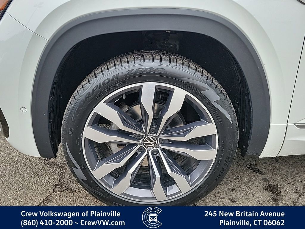 Used 2022 Volkswagen Atlas SEL Premium image 17