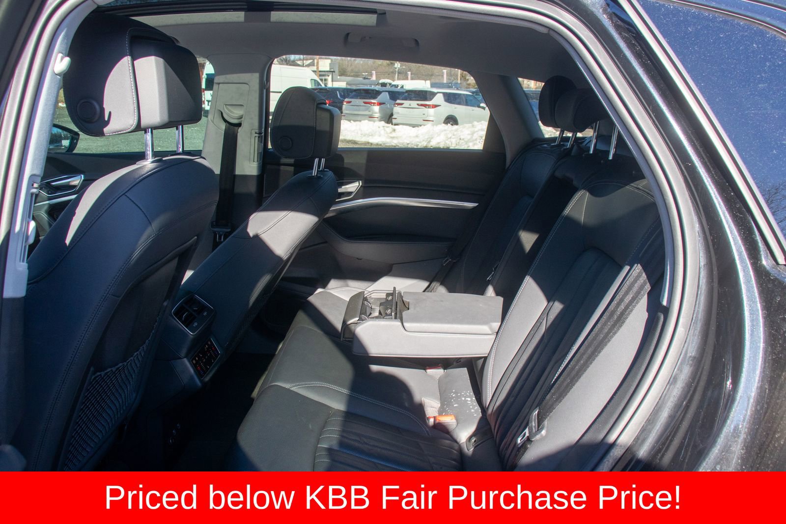 Used 2021 Audi e-tron Premium Plus w/ Premium Plus Package image 14