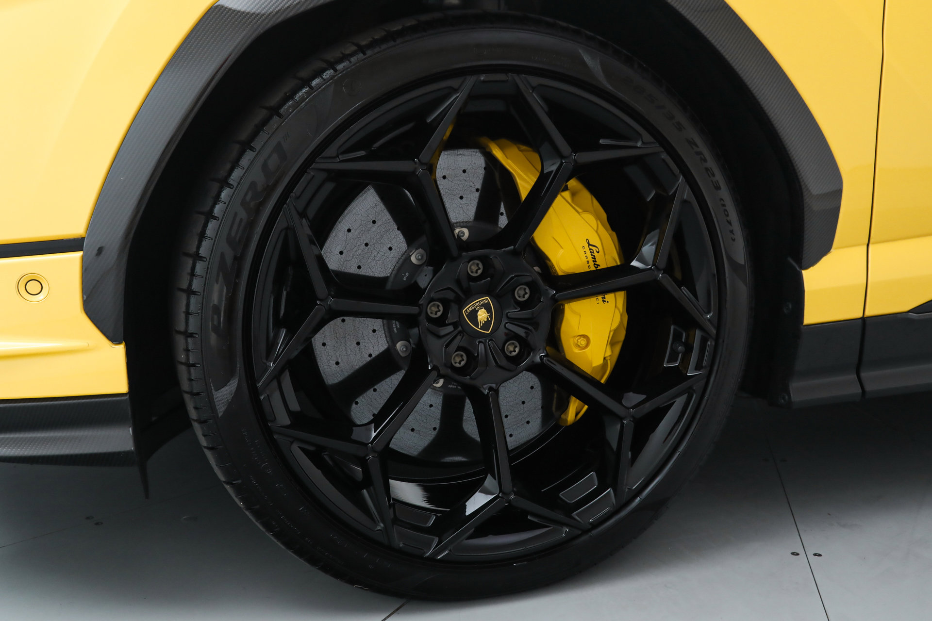 Used 2023 Lamborghini Urus Performante image 12