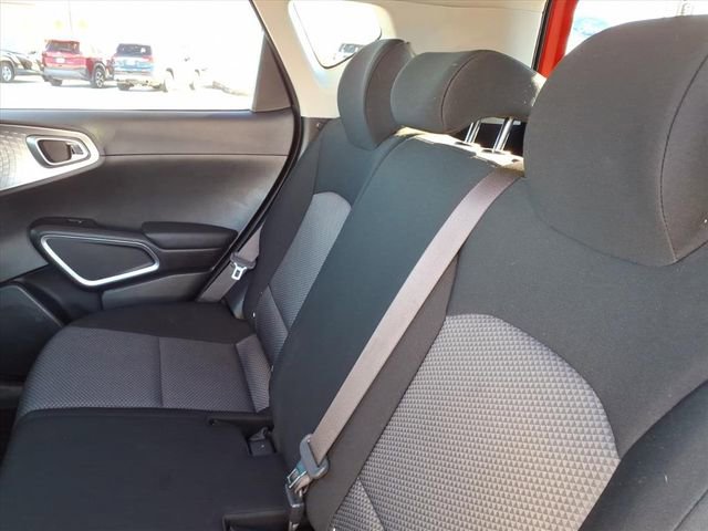 Used 2022 Kia Soul LX w/ Technology Package image 15
