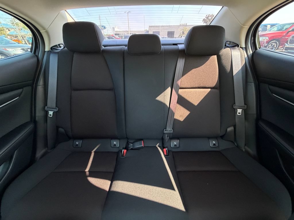 Used 2025 MAZDA MAZDA3 s FWD image 34