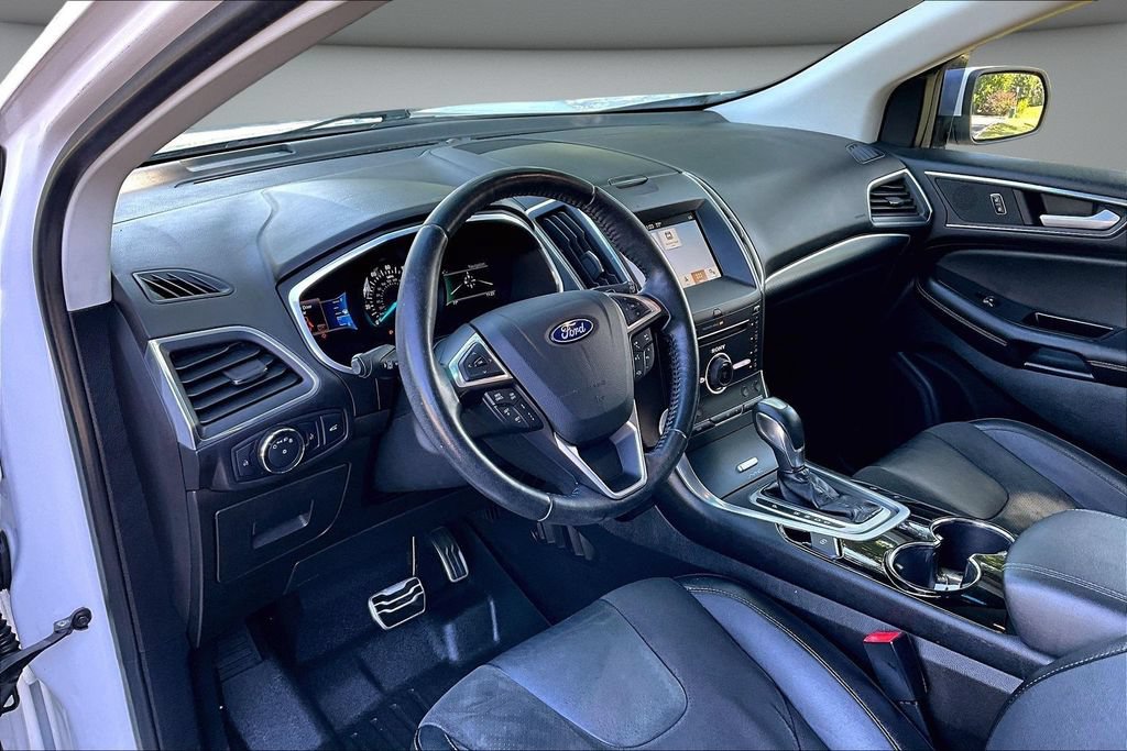 Used 2016 Ford Edge Sport w/ Equipment Group 401A AWD/4WD image 17