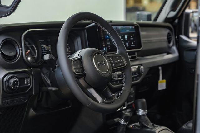 Used 2025 Jeep Gladiator Sport AWD/4WD image 59